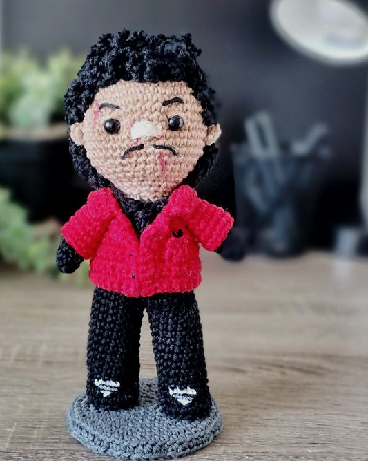 Amigurumi Inspirado em The Weeknd – Arte a Fio