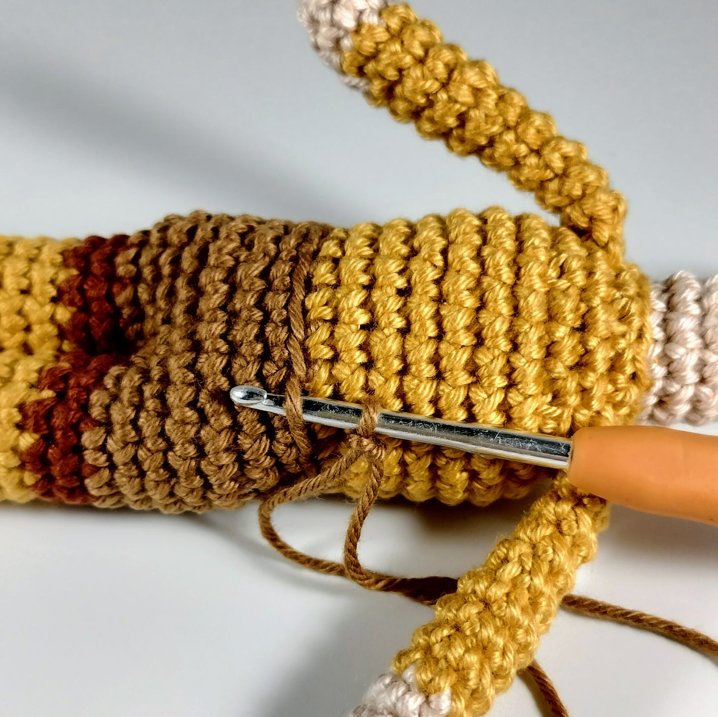 Padrão Amigurumi Signo Leão - Coleção Zodíaco - Padrão detalhado com fotos - PDF (pt/en/es)