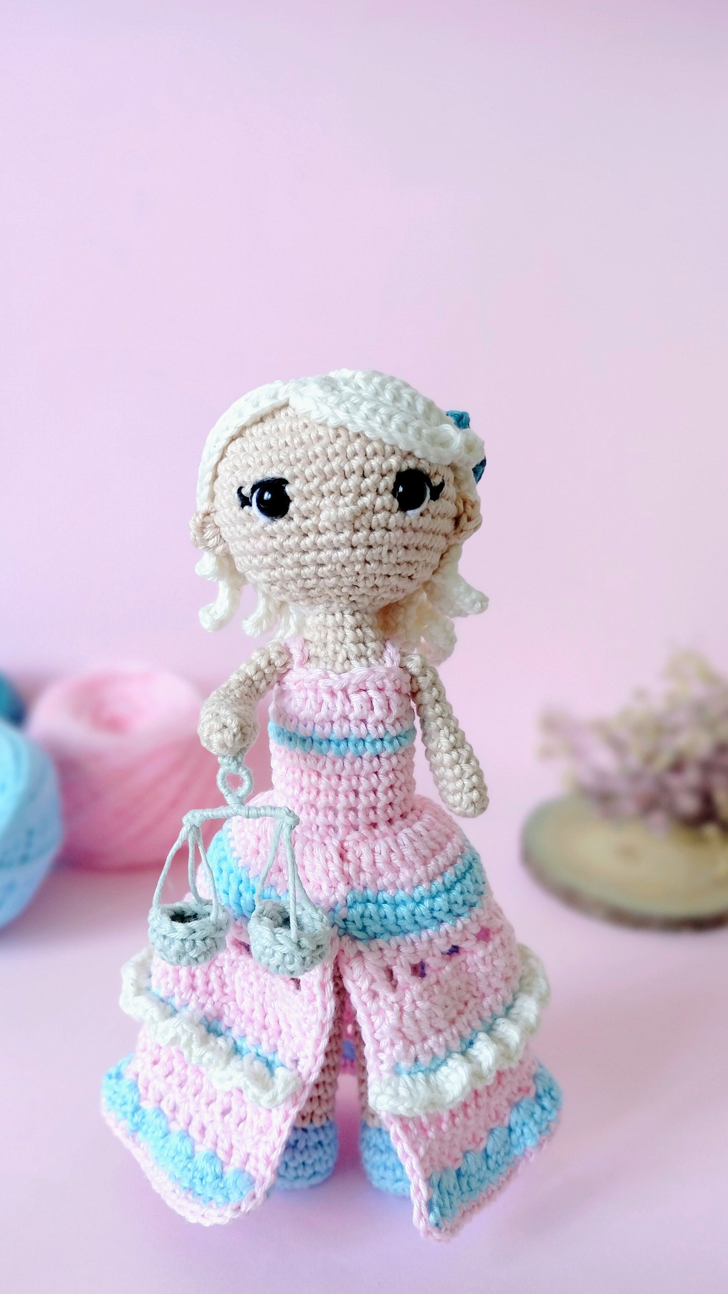 Padrão Amigurumi Signo Balança - Coleção Zodíaco - Padrão detalhado com fotos - PDF (pt/en/es)
