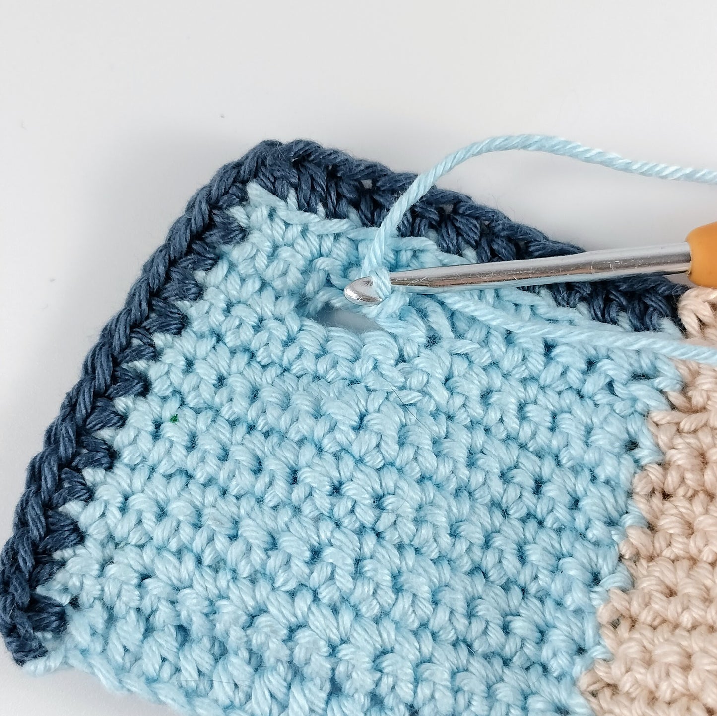 Padrão Amigurumi Signo Gémeos - Coleção Zodíaco - Padrão detalhado com fotos - PDF (pt/en/es)