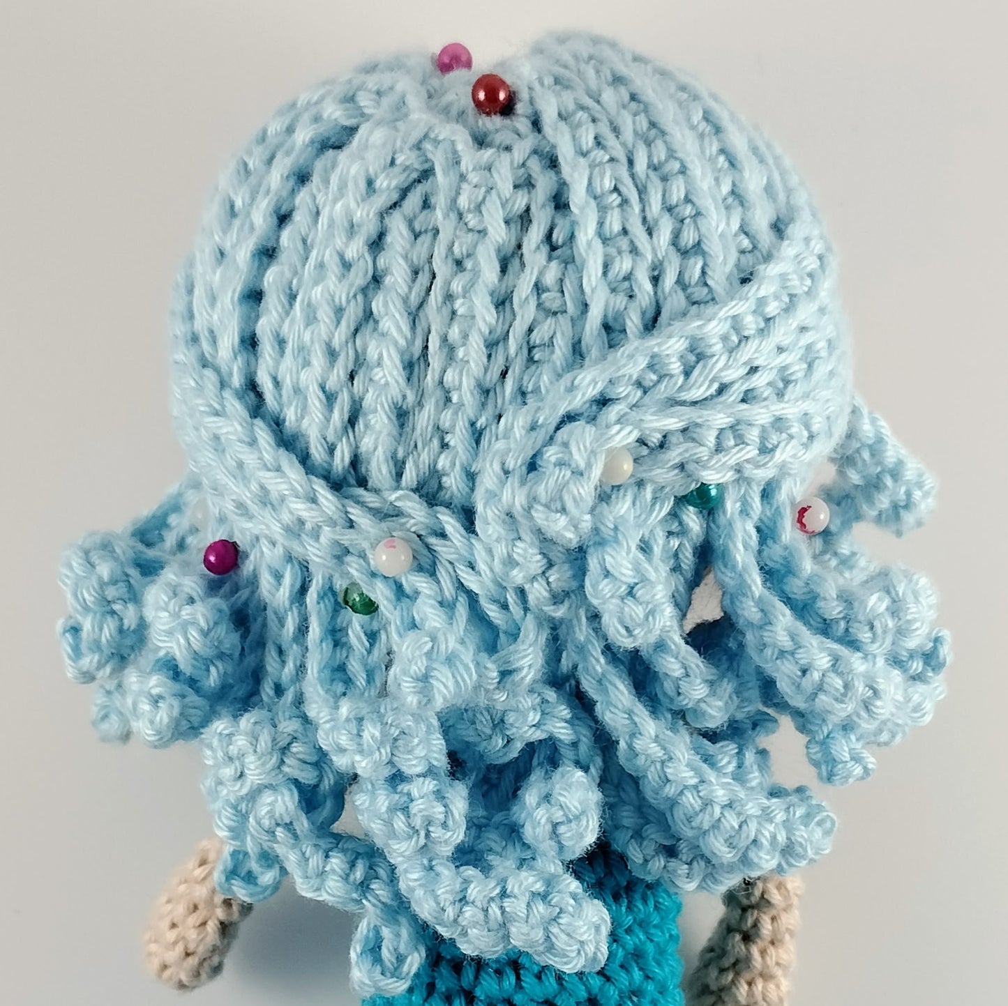 Padrão Amigurumi Signo Aquário - Coleção Zodíaco - Padrão detalhado com fotos - PDF (pt/en/es)