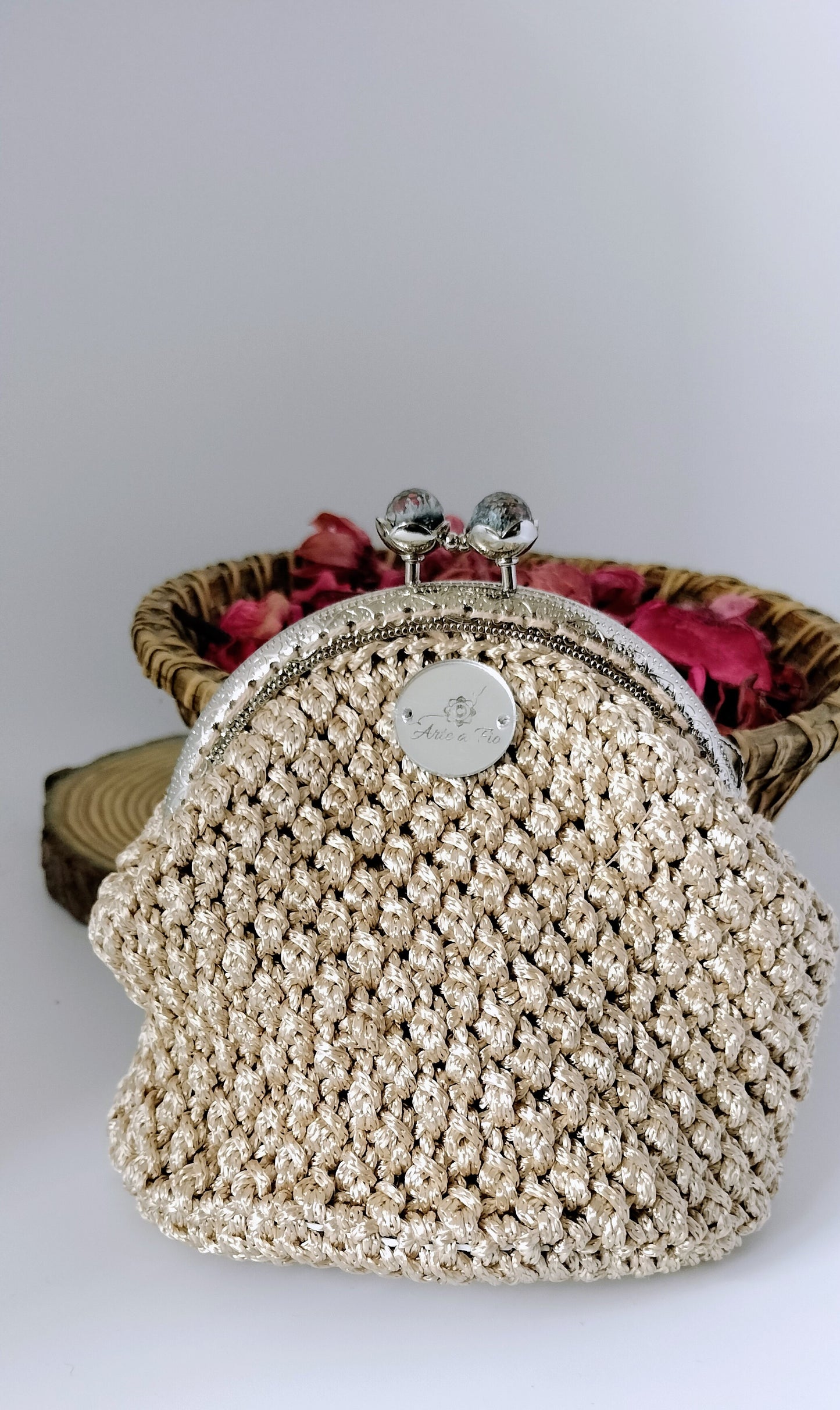 Bolsa em Crochê Amêndoa