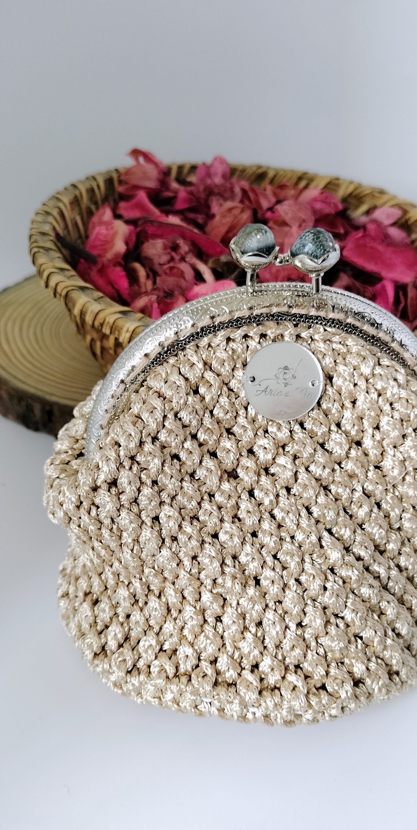 Bolsa em Crochê Amêndoa