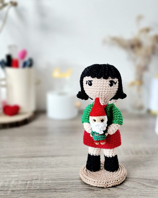 Amigurumi Inspirado em Amélie Poulain – Arte a Fio