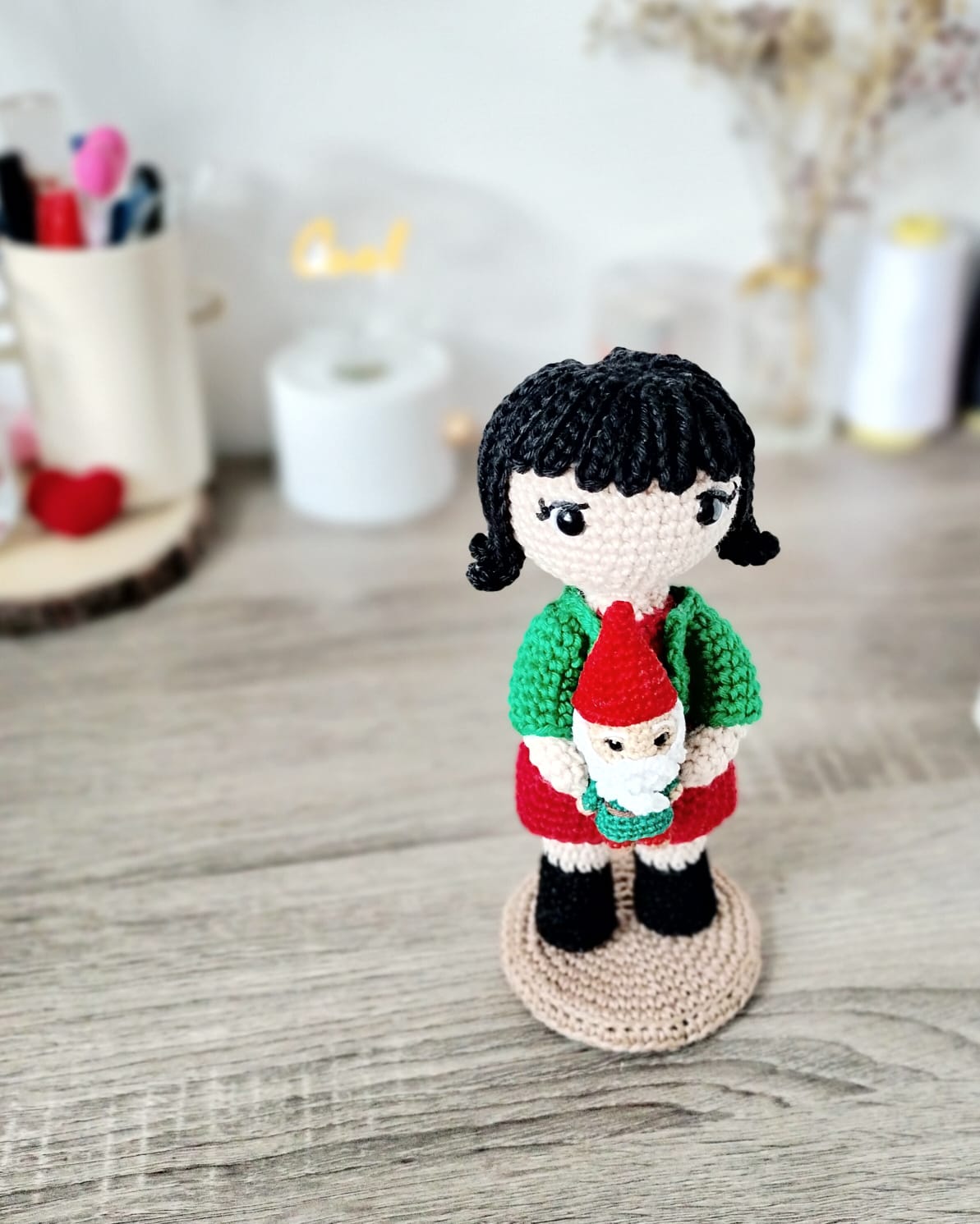 Amigurumi Inspirado em Amélie Poulain – Arte a Fio