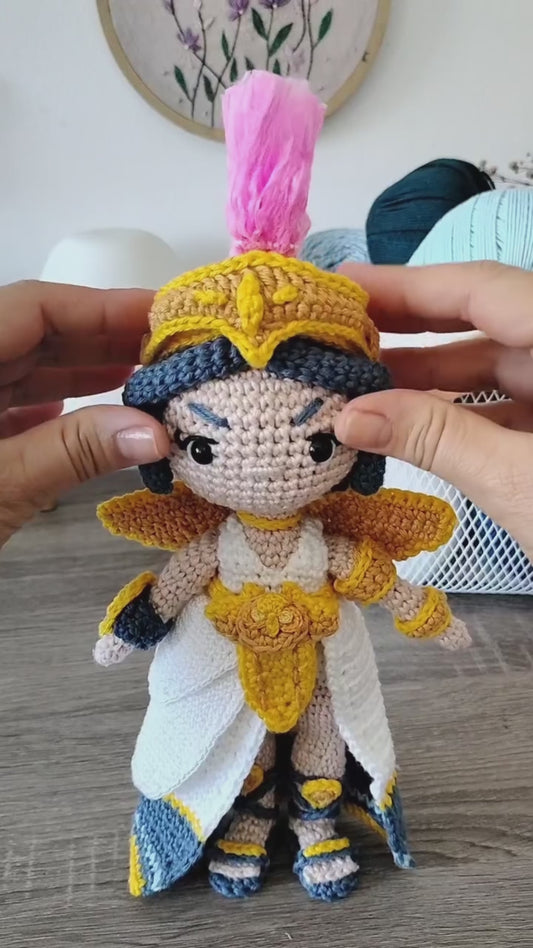 Amigurumi Inspirado na Deusa Atena Gamer – Arte a Fio